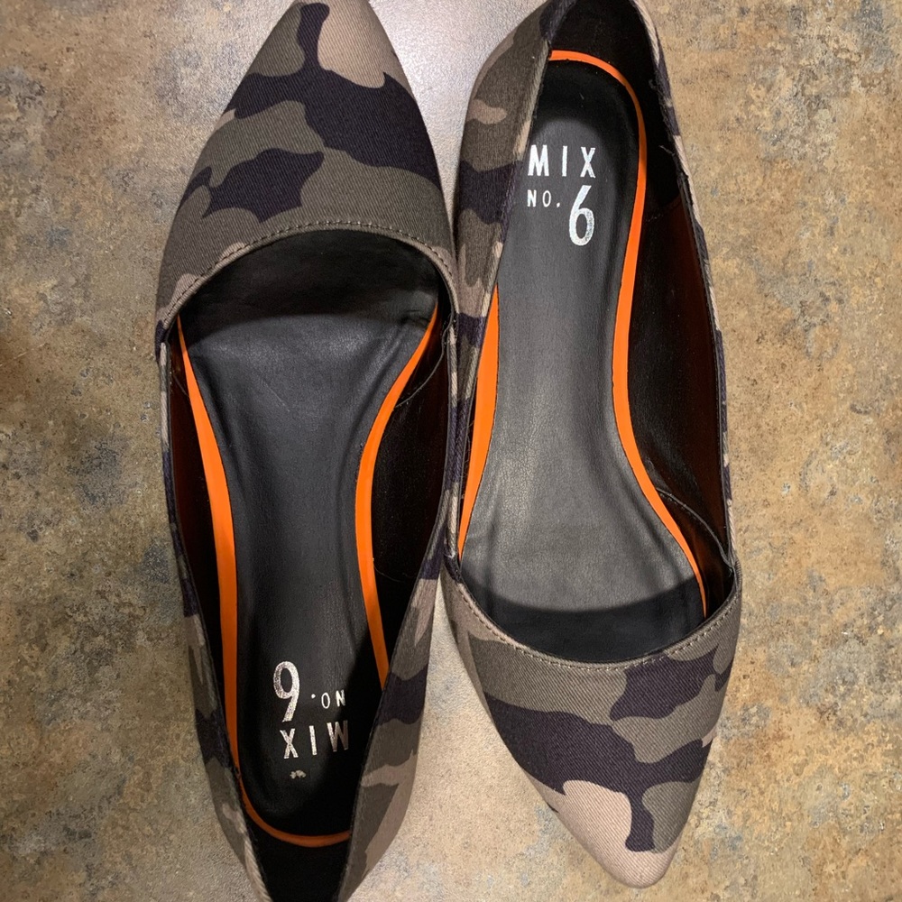 Brand New never worn Mix No 6 camp shoes